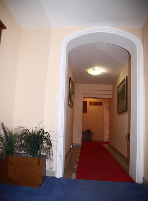 Garni Hotel PBG Subotica Esterno foto