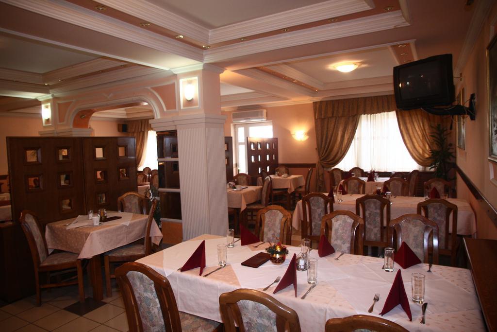 Garni Hotel PBG Subotica Esterno foto